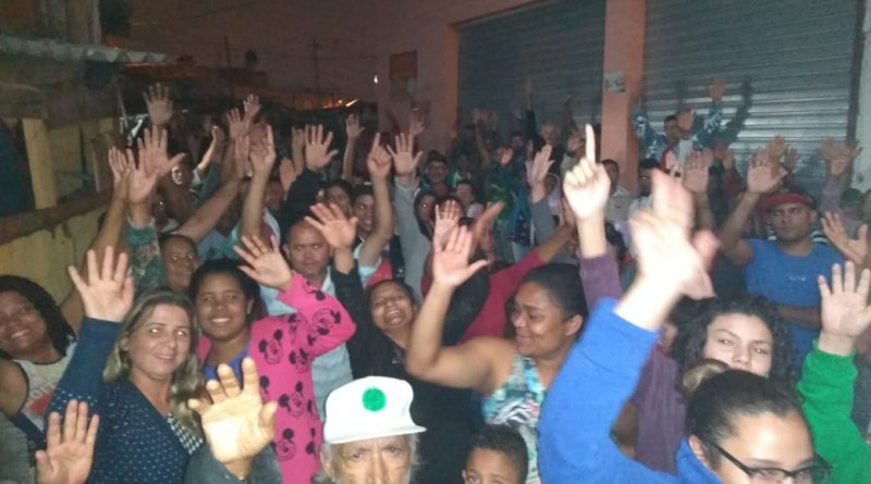 Moradores aprovam decisões por unanimidade