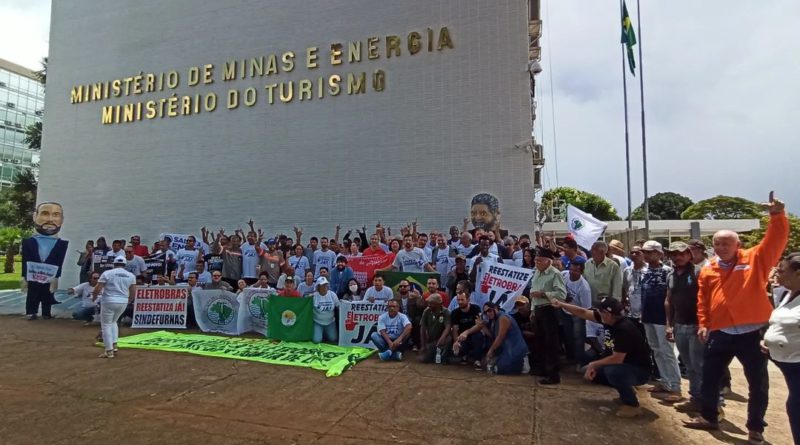 Eletricitários protestam em Brasília